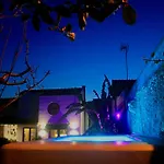 Pool Oasis With Private Parking- Modern Country Vigia 8 Dom wakacyjny Matacaes