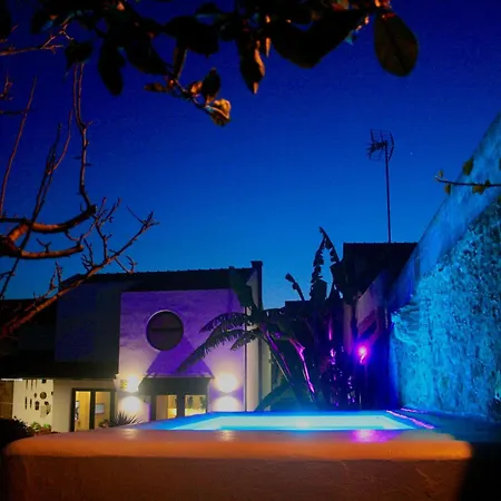 Pool Oasis With Private Parking- Modern Country Vigia 8 Vakantiehuis Matacaes